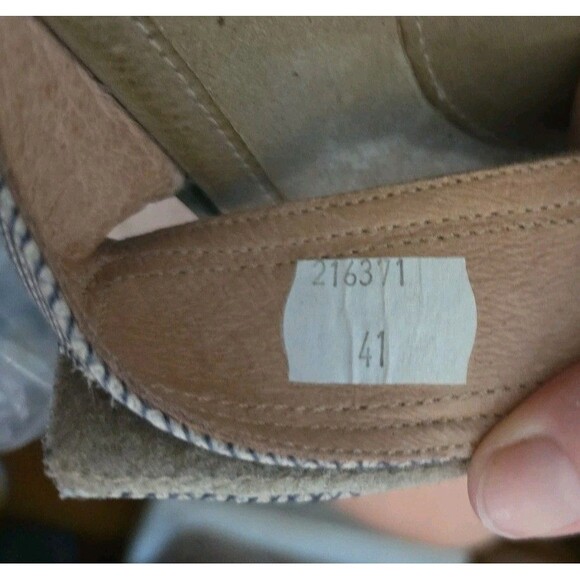 Naot Brown Crosshatch Black Flower Detail Leather & Suede Sandals Low Heel Sz 41 - Picture 8 of 8